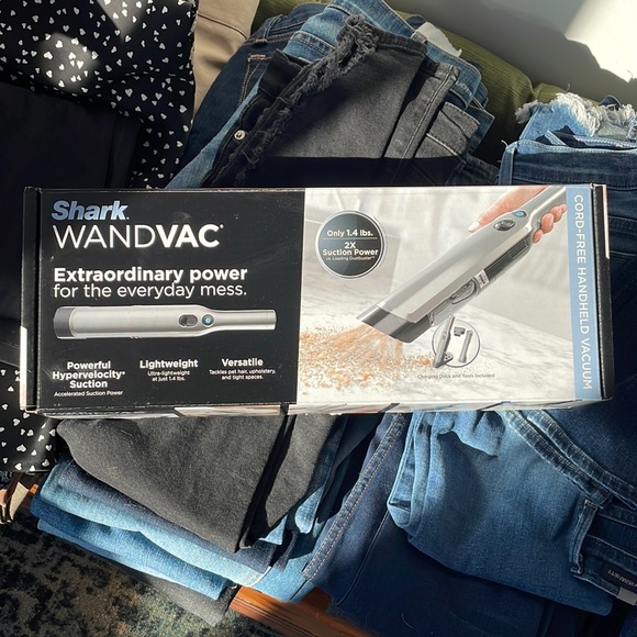 Shark Other - NWT Shark WANDVAC Cord-Free Handheld Vacuum WV201 with Charging Dock
